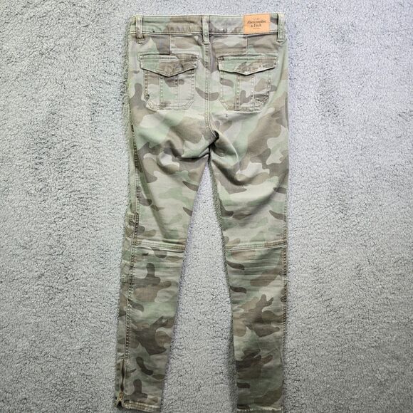 Abercrombie and Fitch Women's Camo Denim Jeans Size 00 24 - Picture 7 of 16